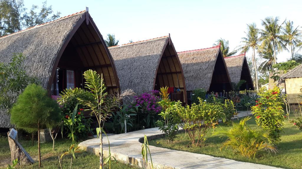 Rose Bungalow Hotel Pemenang Esterno foto