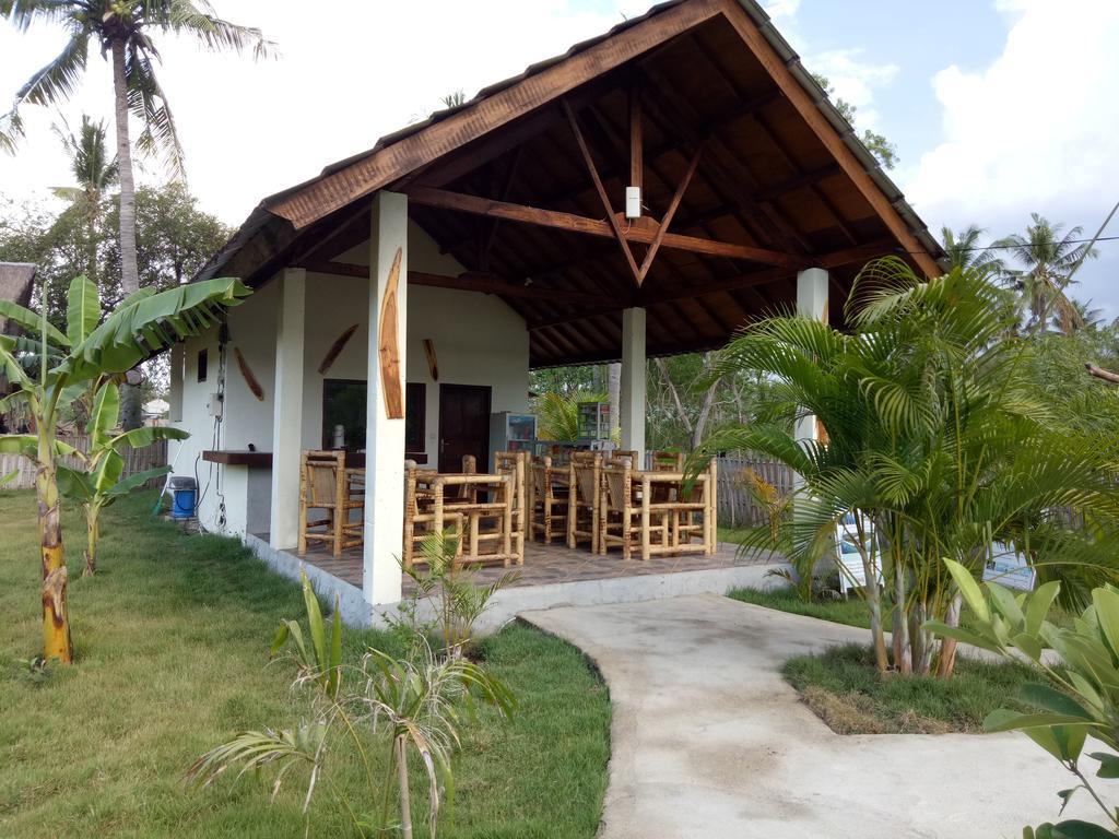 Rose Bungalow Hotel Pemenang Esterno foto
