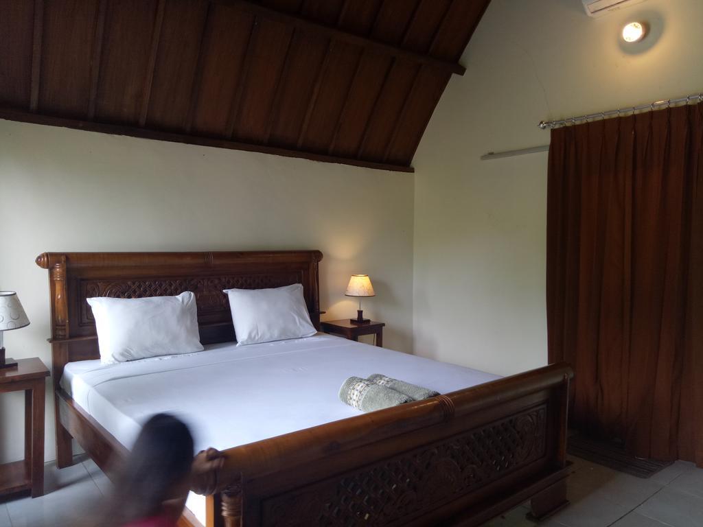 Rose Bungalow Hotel Pemenang Esterno foto