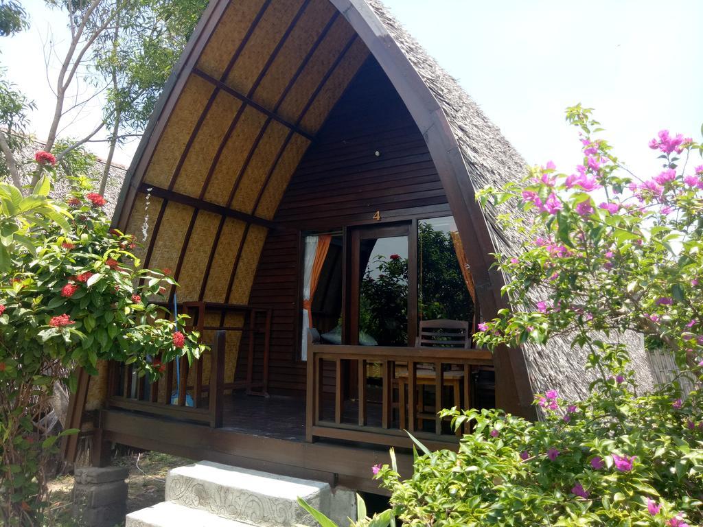Rose Bungalow Hotel Pemenang Esterno foto