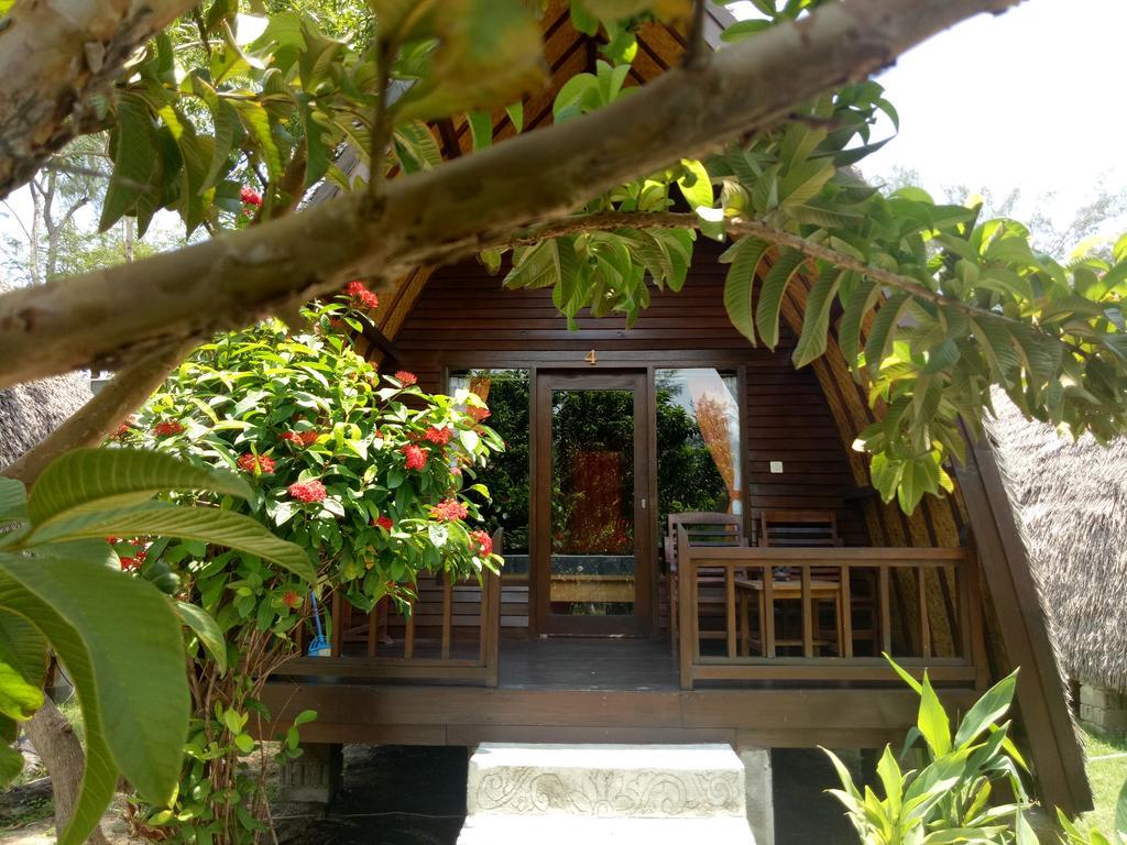 Rose Bungalow Hotel Pemenang Esterno foto