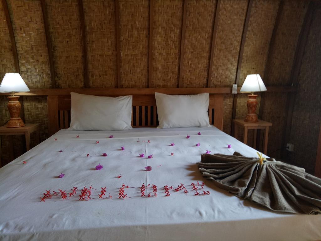 Rose Bungalow Hotel Pemenang Esterno foto
