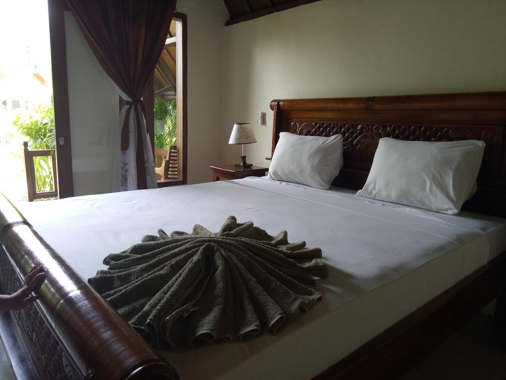 Rose Bungalow Hotel Pemenang Esterno foto