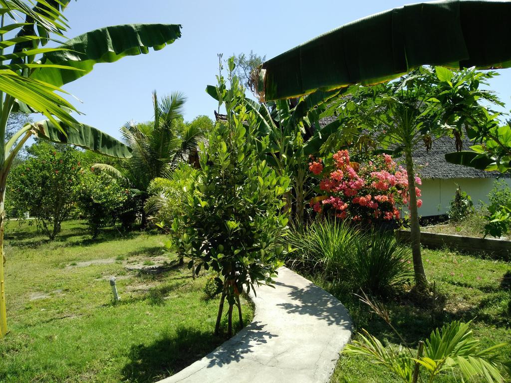 Rose Bungalow Hotel Pemenang Esterno foto