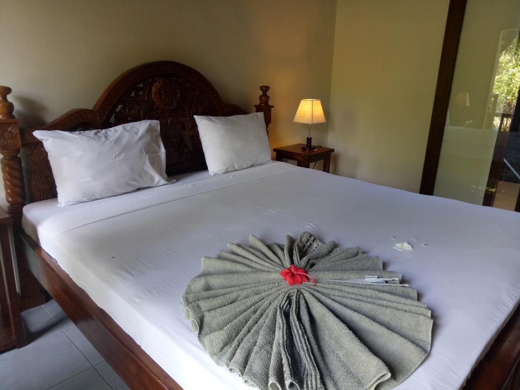 Rose Bungalow Hotel Pemenang Esterno foto