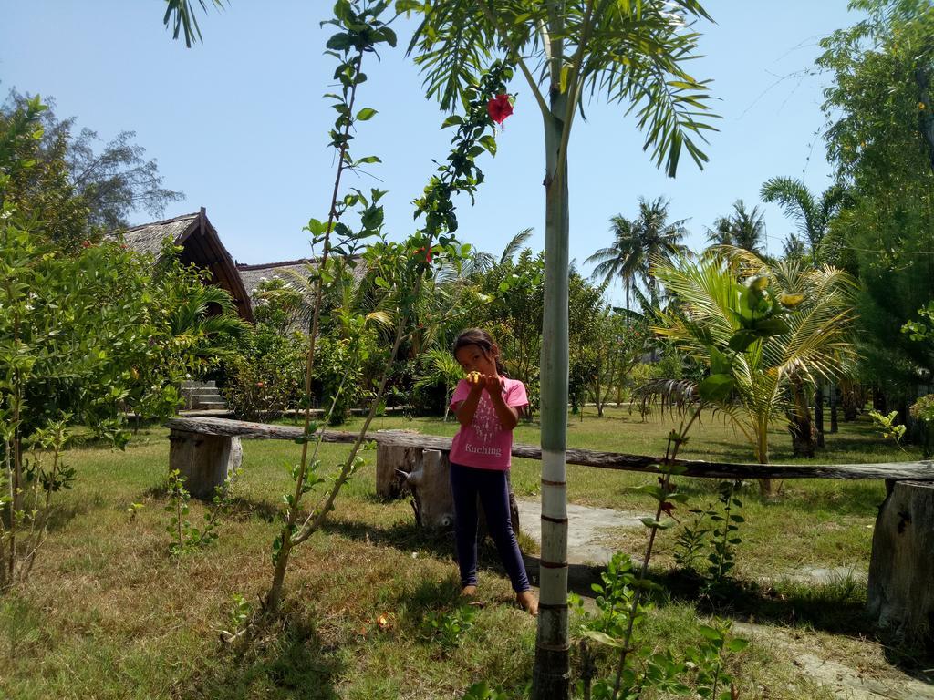 Rose Bungalow Hotel Pemenang Esterno foto