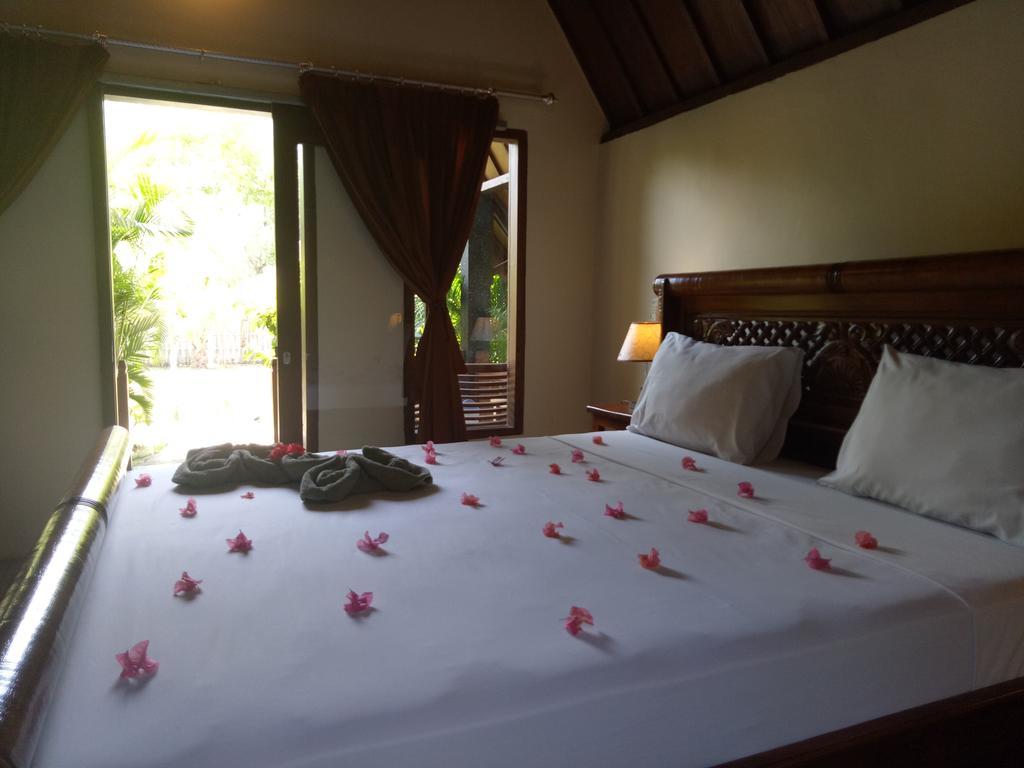 Rose Bungalow Hotel Pemenang Esterno foto