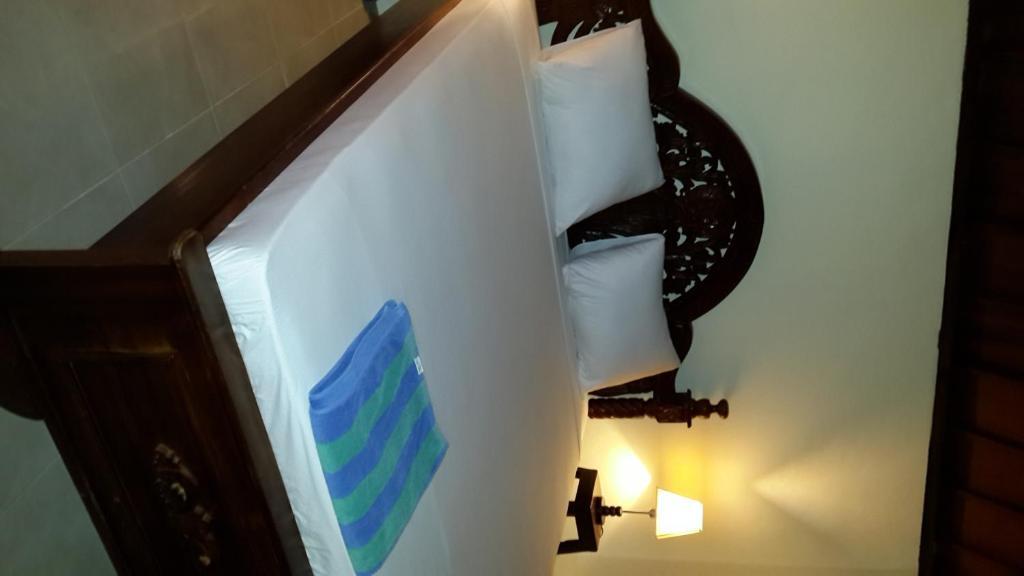 Rose Bungalow Hotel Pemenang Esterno foto