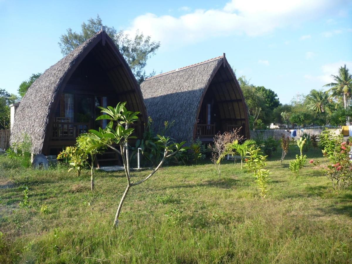Rose Bungalow Hotel Pemenang Esterno foto